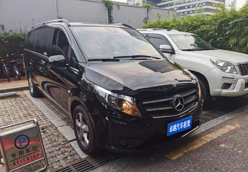 奔馳威霆7座豪華商務(wù)